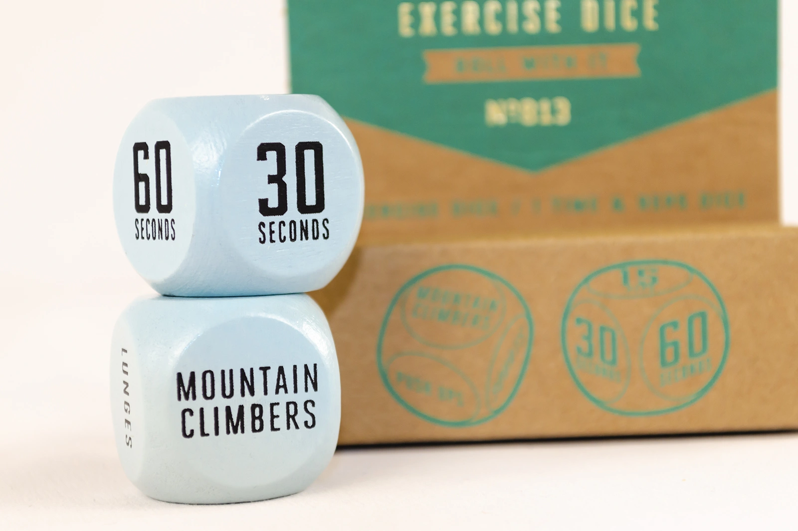 Dados de ejercicio Gentlemen's Hardware para organizar entrenamientos divertidos: uno indica el ejercicio y el otro las repeticiones. Regalo original para deportistas y aficionados al fitness.